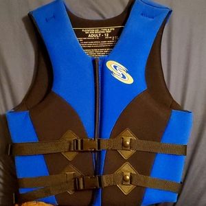 Water Ski Vest - Women's size 12